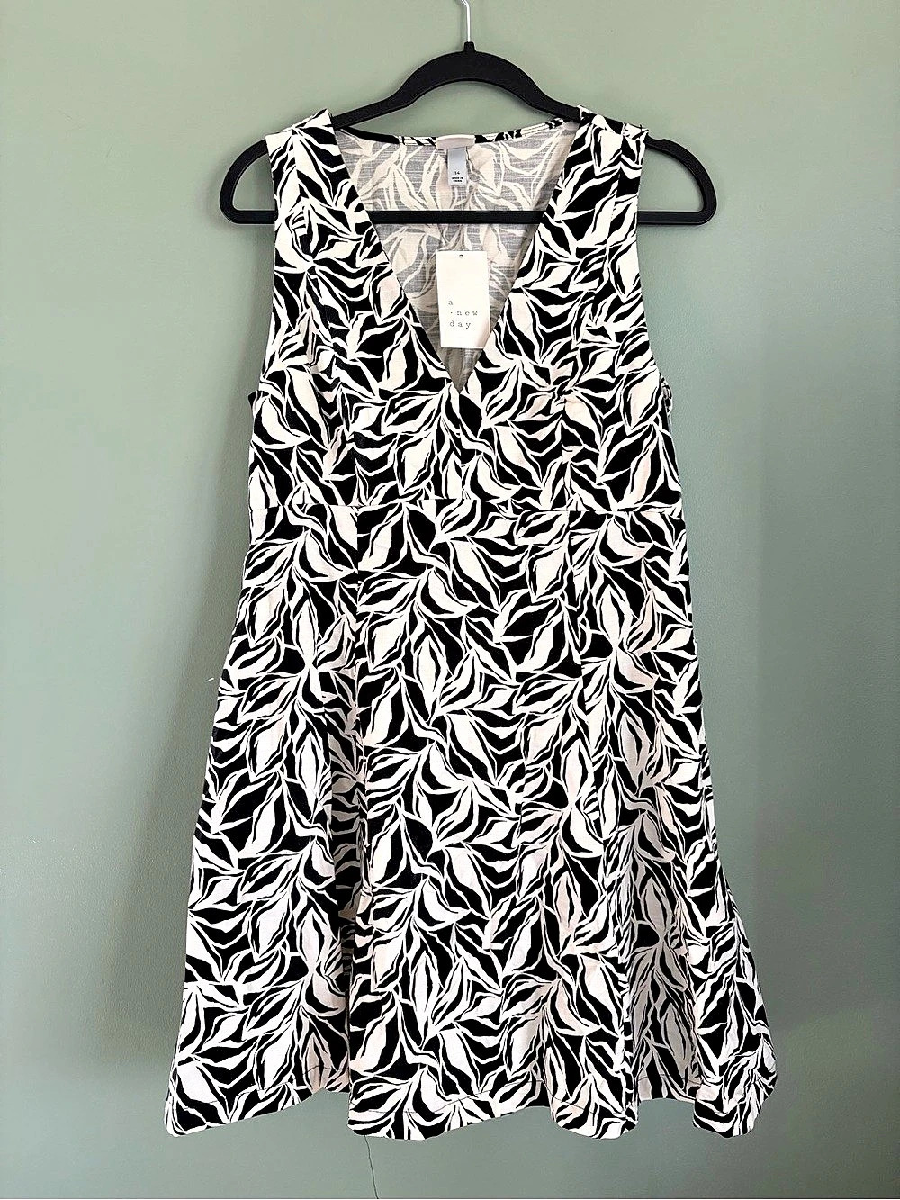 a new day Abstract Mini Dress in Black & White Size 14 NWT